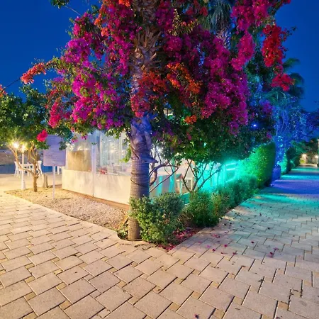 Luxury Two Bedroom In Caesar & Spa, Long Apartment Perivolia tou Trikomou