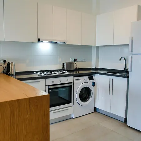 Apartment Luxury Two Bedroom In Caesar & Spa, Long Perivolia tou Trikomou