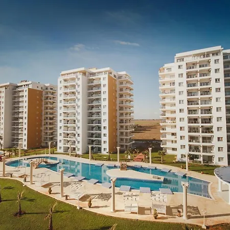 Luxury Two Bedroom In Caesar & Spa, Long Apartment *